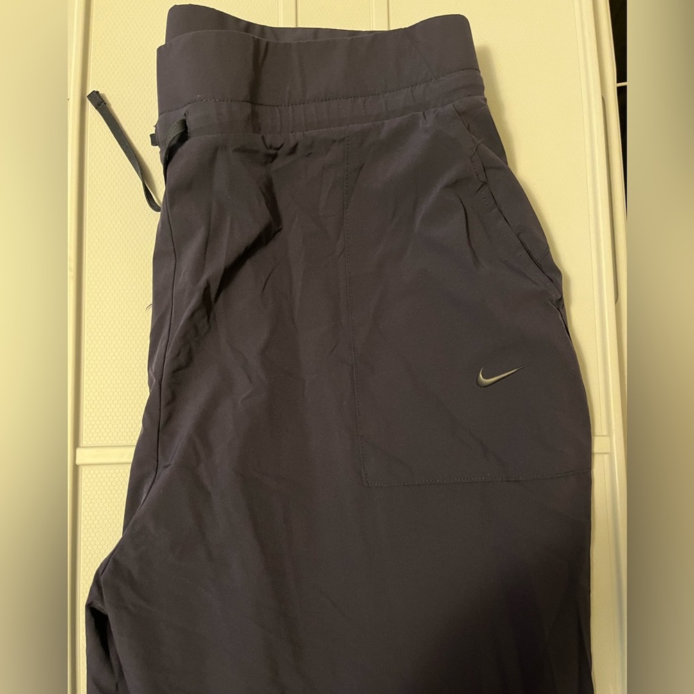 Nike crop pant